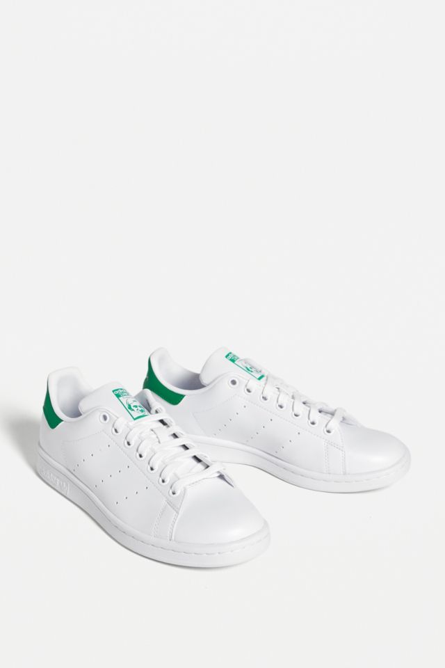 Stan smith black outlet urban outfitters