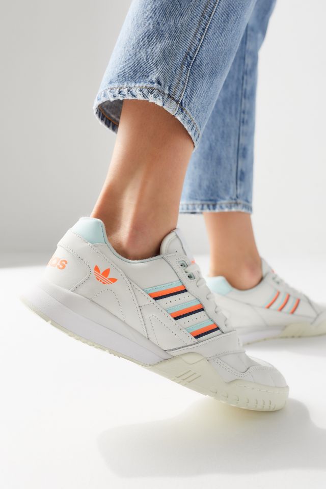 Urban outfitters 2025 adidas sneakers