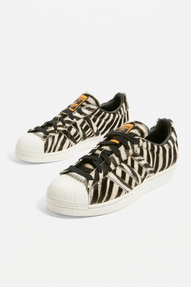 Adidas zebra sale superstars