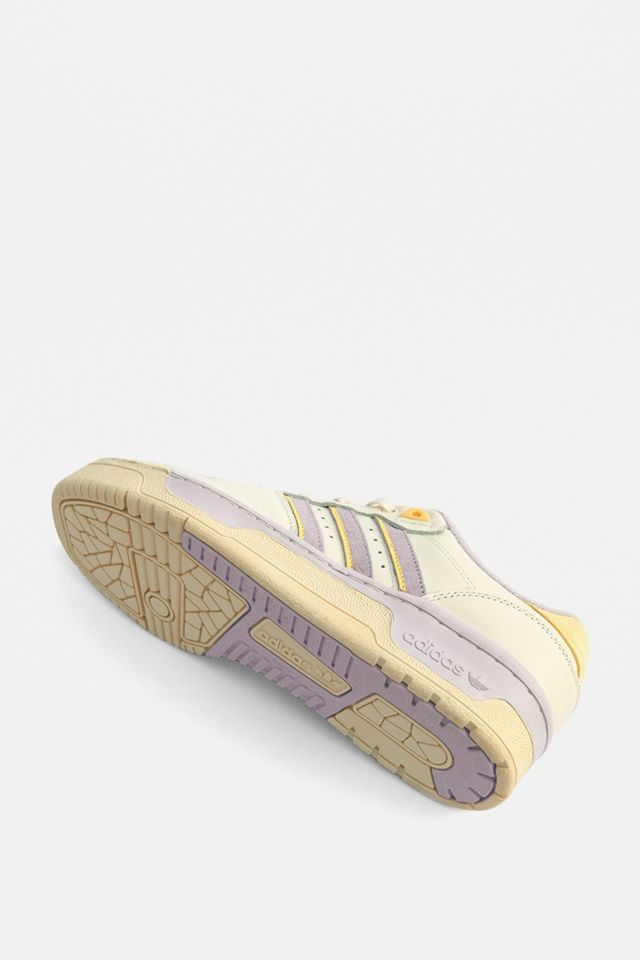 adidas Originals - Baskets basses Rivalry lilas #3