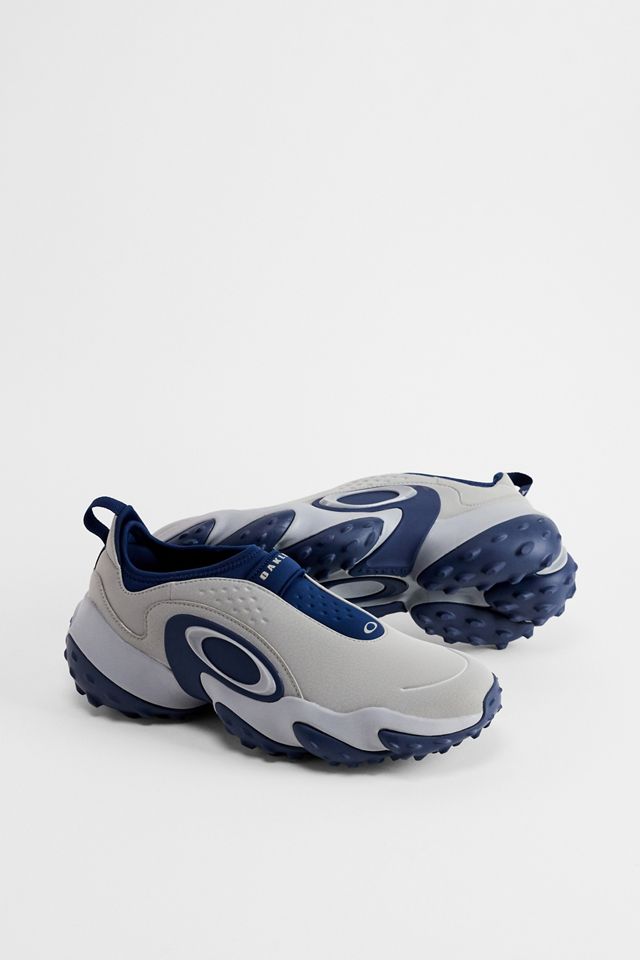 Oakley White & Navy Edge Icon Trainers #2