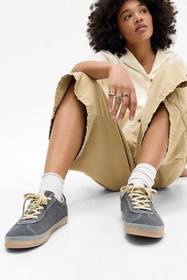 Chaussures Basses de Sport Vans Grises