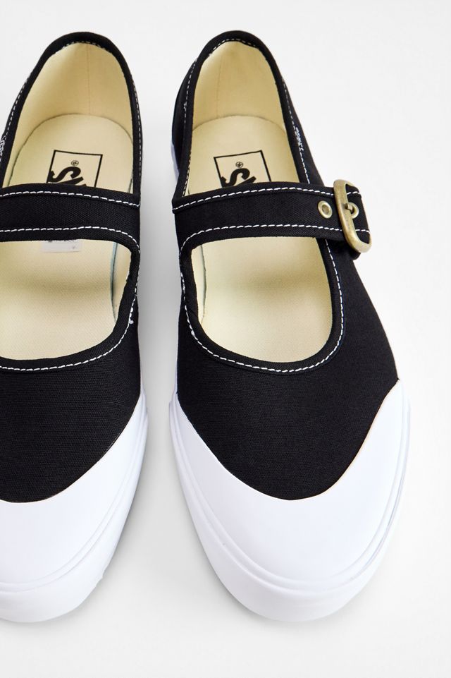 Chaussures Mary Jane noires et blanches Vans #3