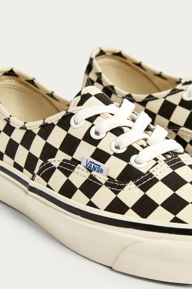 Vans anaheim 44 deals dx checkerboard