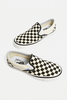 size 6 checkered vans