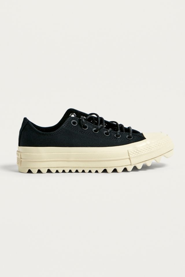 Converse chuck taylor all star lift ripple ox trainers in black sale