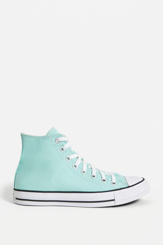 Mint hot sale chuck taylors