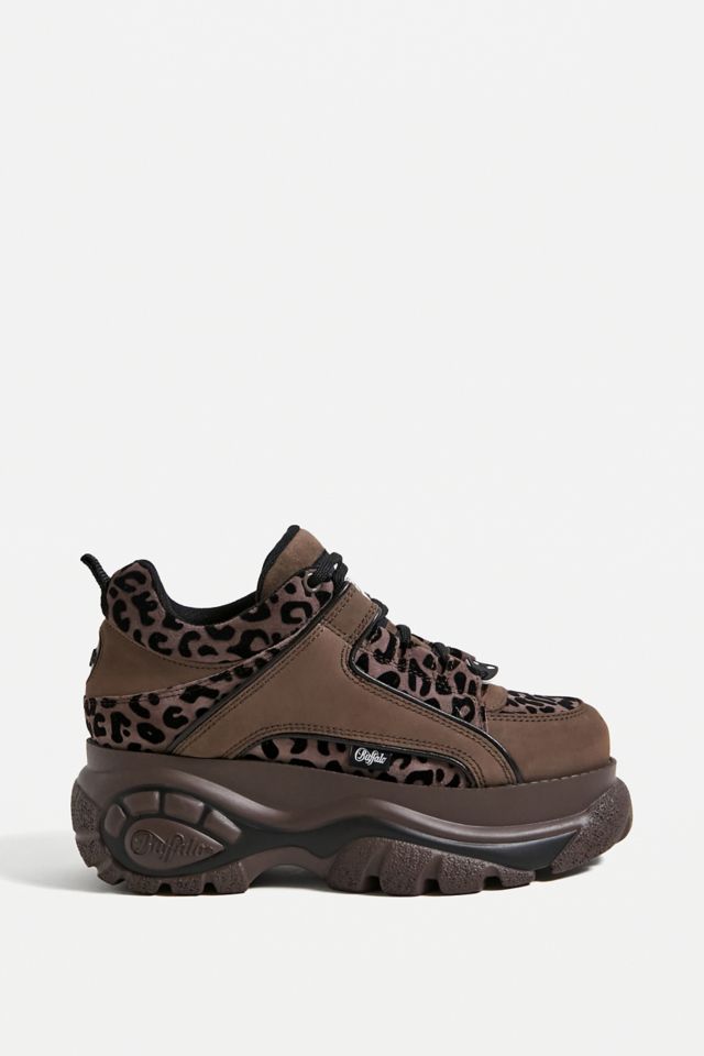 Buffalo colby exclusive low store platform chunky trainers in leopard