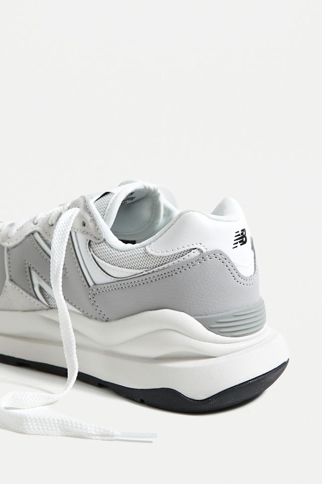 New Balance 5740 scarpe da ginnastica grigie e bianche #2
