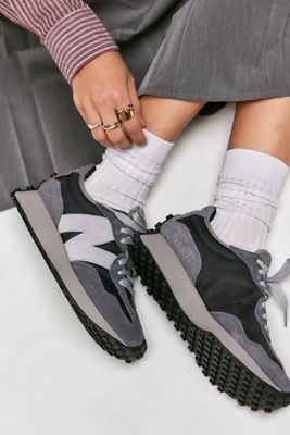 Baskets 327 New Balance Charbon