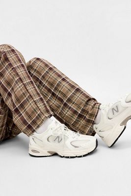 New Balance Weiße & Graue 530 Sneaker