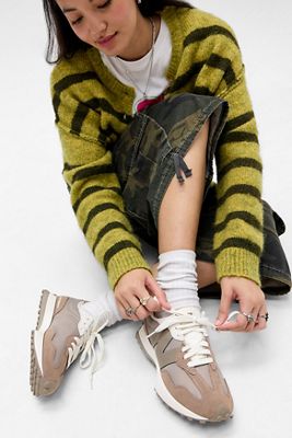 New Balance Mushroom 327 Trainers