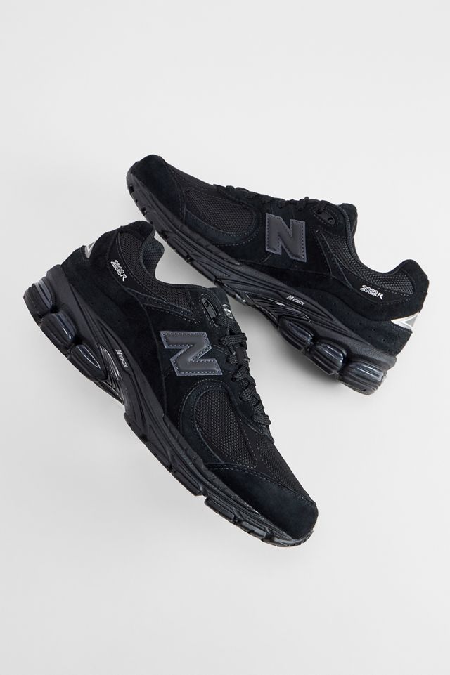 New Balance Black 2002 Trainers #1
