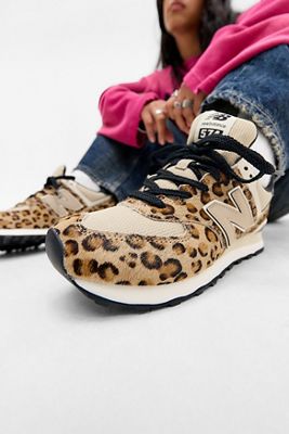 New Balance 574 Turnschuhe mit Leopardenmuster