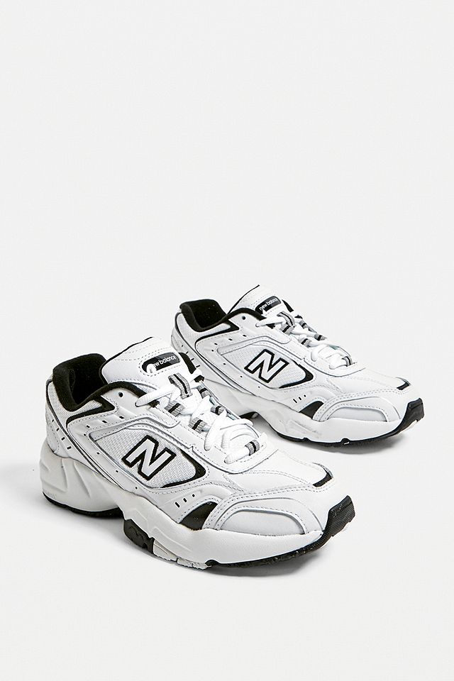 New Balance 452 Black & White Trainers | Urban Outfitters UK
