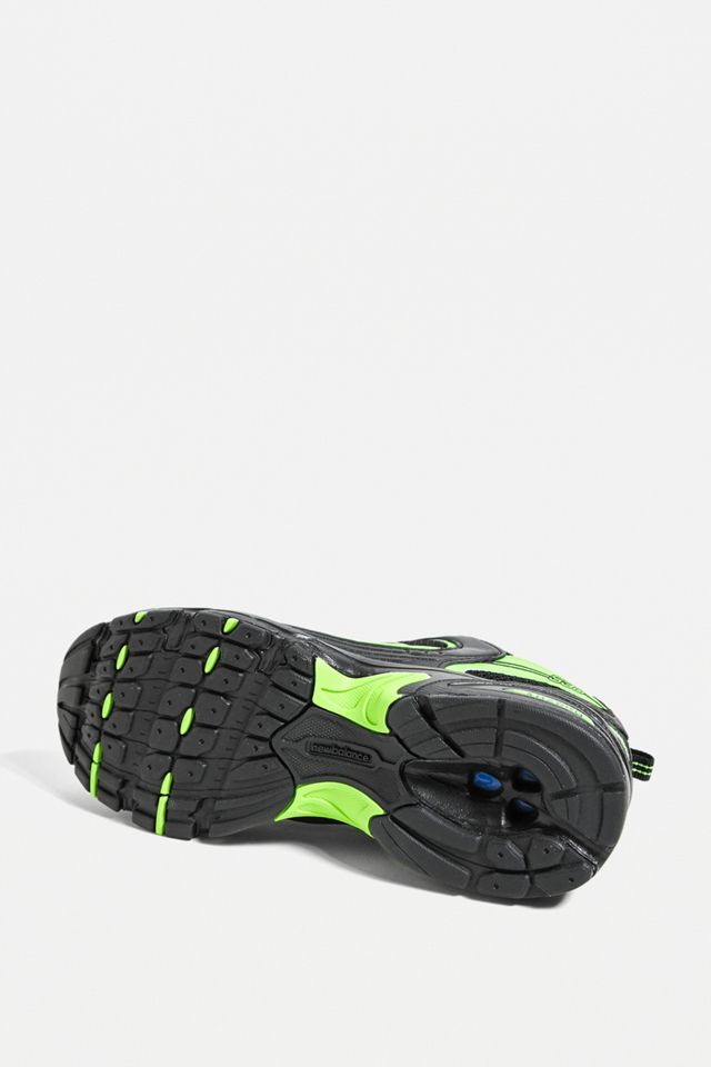 New Balance - Baskets 530 noires et fluo #4