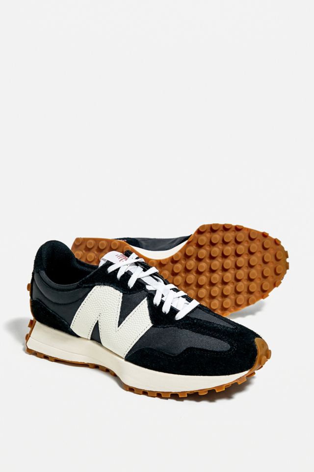 New Balance 372 Black White Trainers