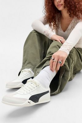 Baskets PUMA White Bella UT LEA