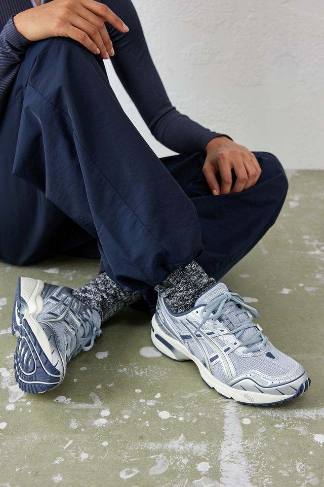 ASICS Silver GEL-1090 Trainers #1
