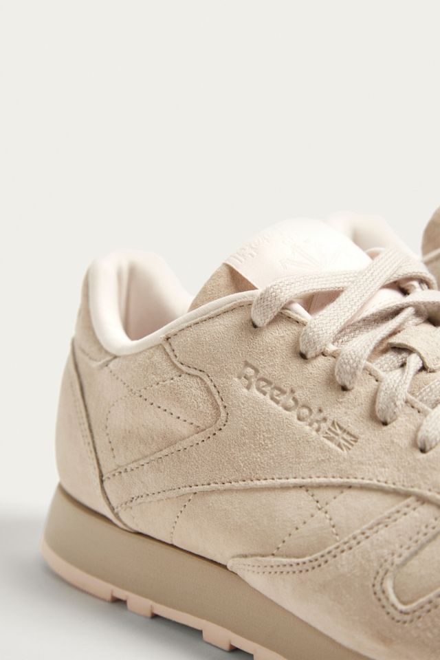 Beige suede reebok outlet classics