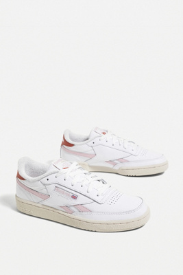 urban outfitters reebok club c