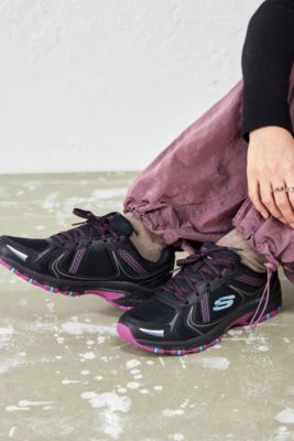 Skechers | Outfitters