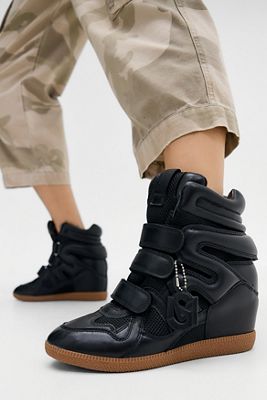 Zapatillas de Cuña de Cuero Mavis Negras Steve Madden