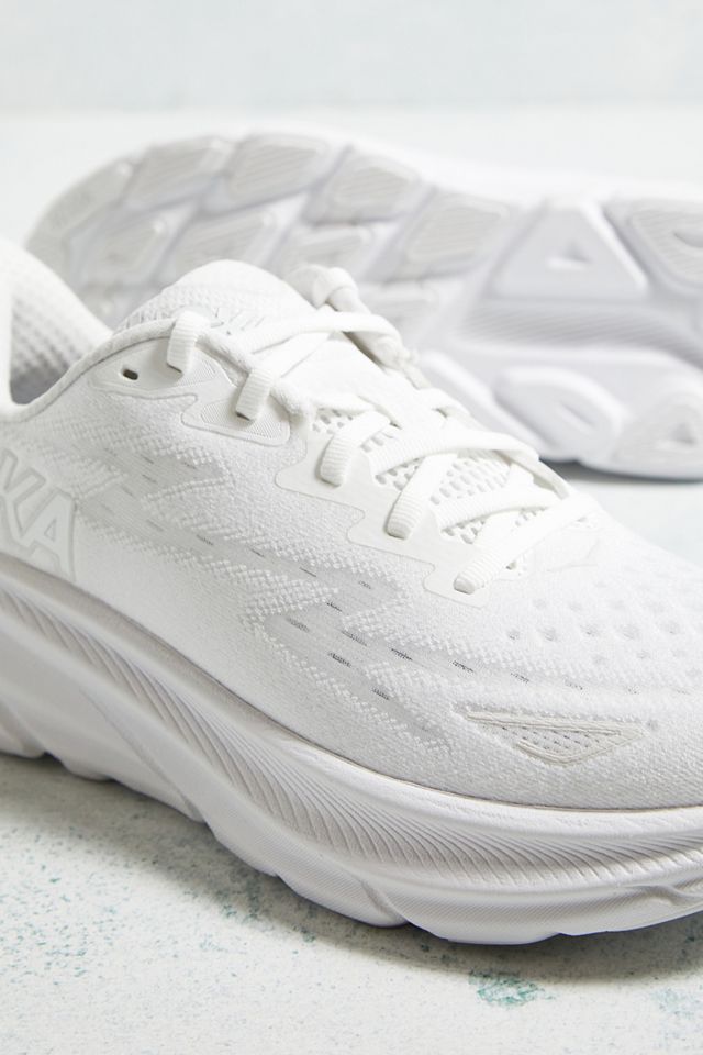 HOKA Clifton 8 Trainer Bianchi #4
