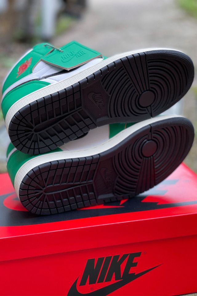 Nike Jordan White & Green Air Jordan 1 Lucky Trainers #4