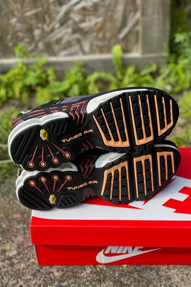 Nike TN Air Max Plus Black Claystone Red Trainers Urban