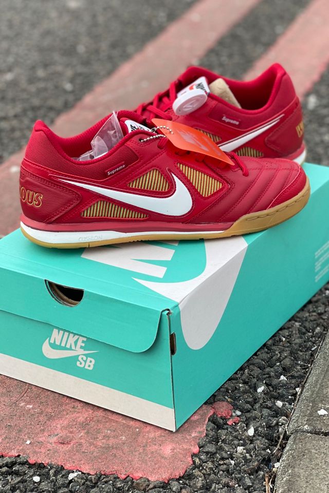 Nike sb gato supreme hot sale red