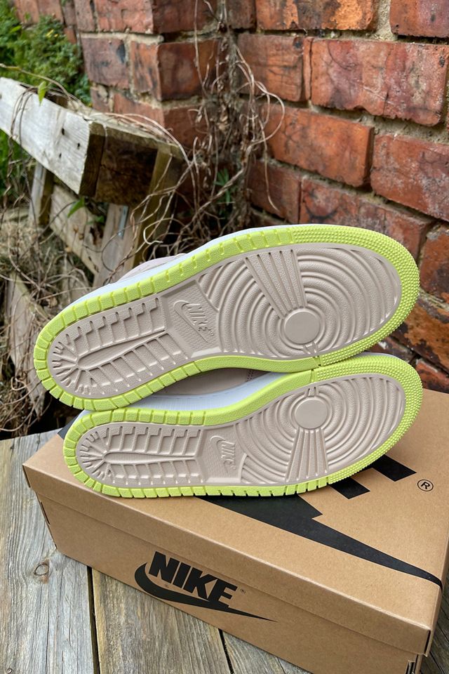 Nike Air Jordan 1 High Zoom CMFT Lemon Twist Trainers #3