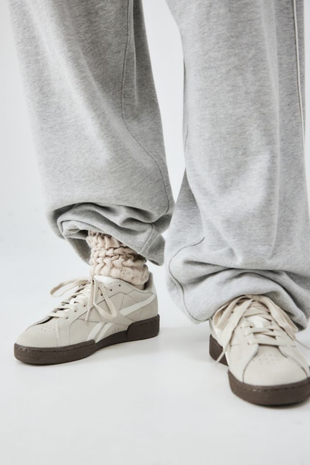 Reebok sales beige trainers