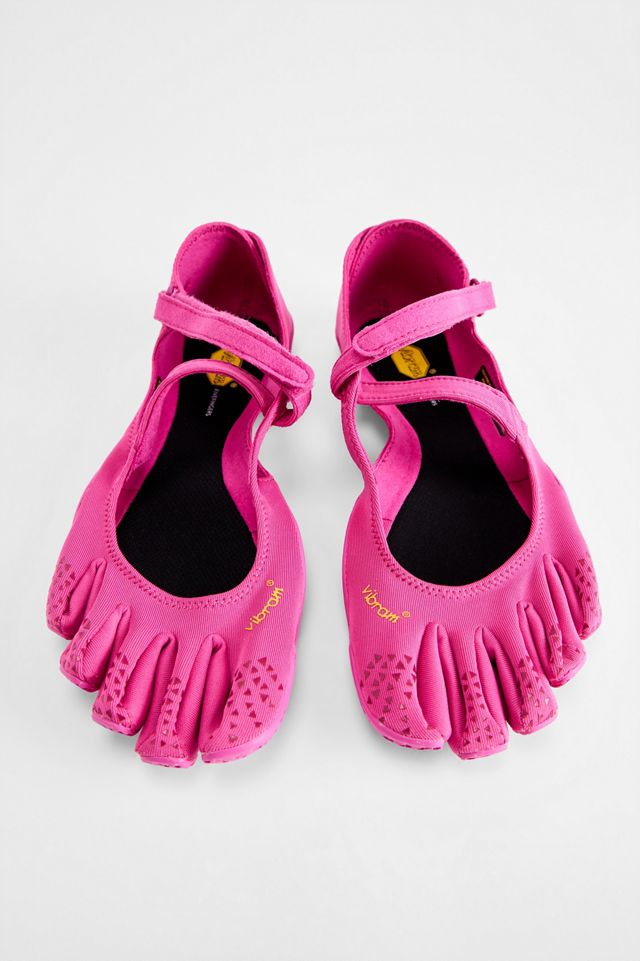 Vibram Fuchsia FiveFingers V-Soul Shoes | Urban Outfitters UK