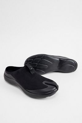 Tabi Black Mules