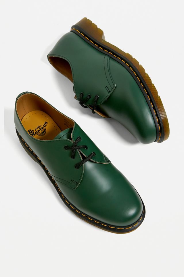 Dr martens shop green shoes