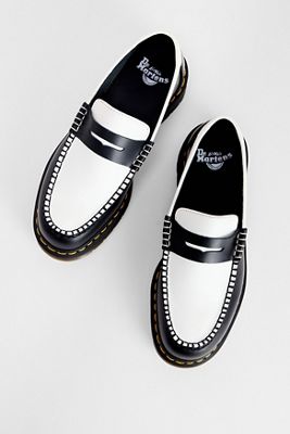 Mocassini Penton Dr. Martens Neri e Bianchi