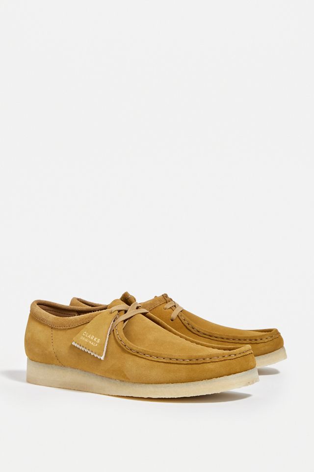 Clarks Originals Oakmoss Suede Wallabee Shoes | Urban Outfitters UK