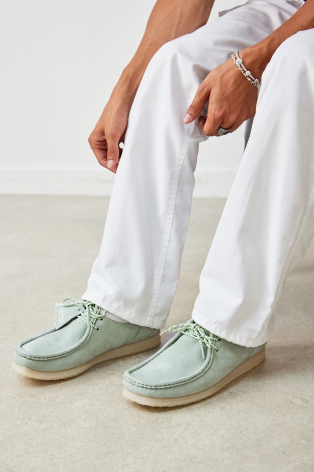 Barcelona kutter Kronisk Clarks Originals Pale Green Suede Wallabee Shoes | Urban Outfitters UK