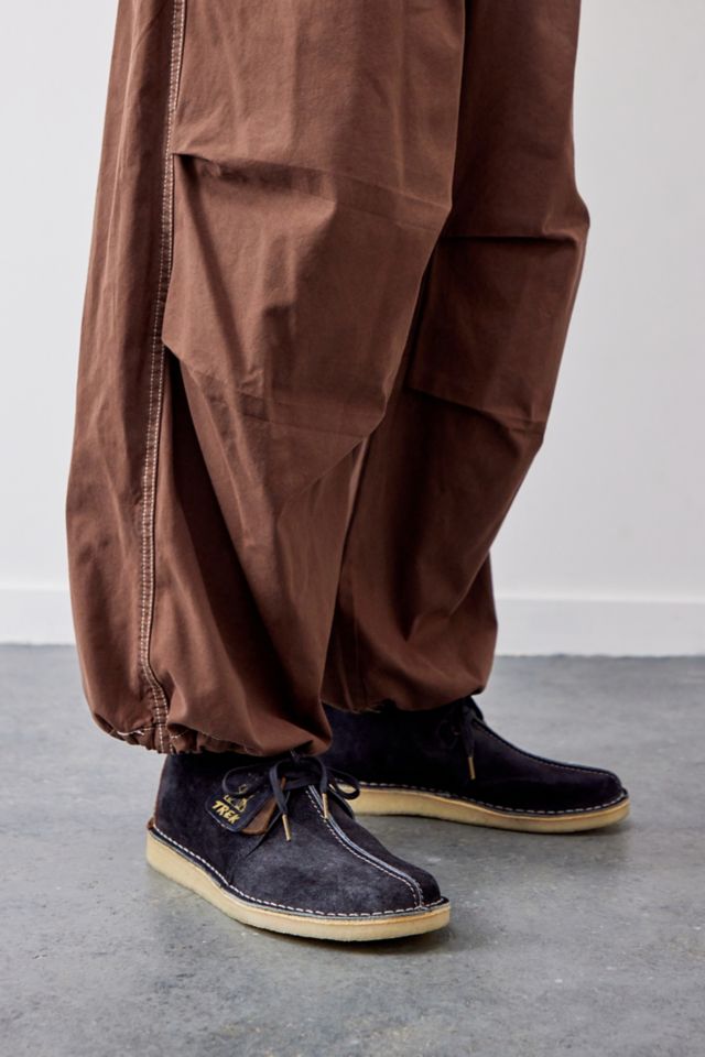 Clarks desert store trek fit