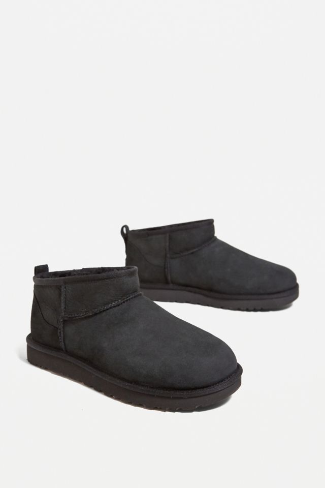 Ugg classic mini clearance negras