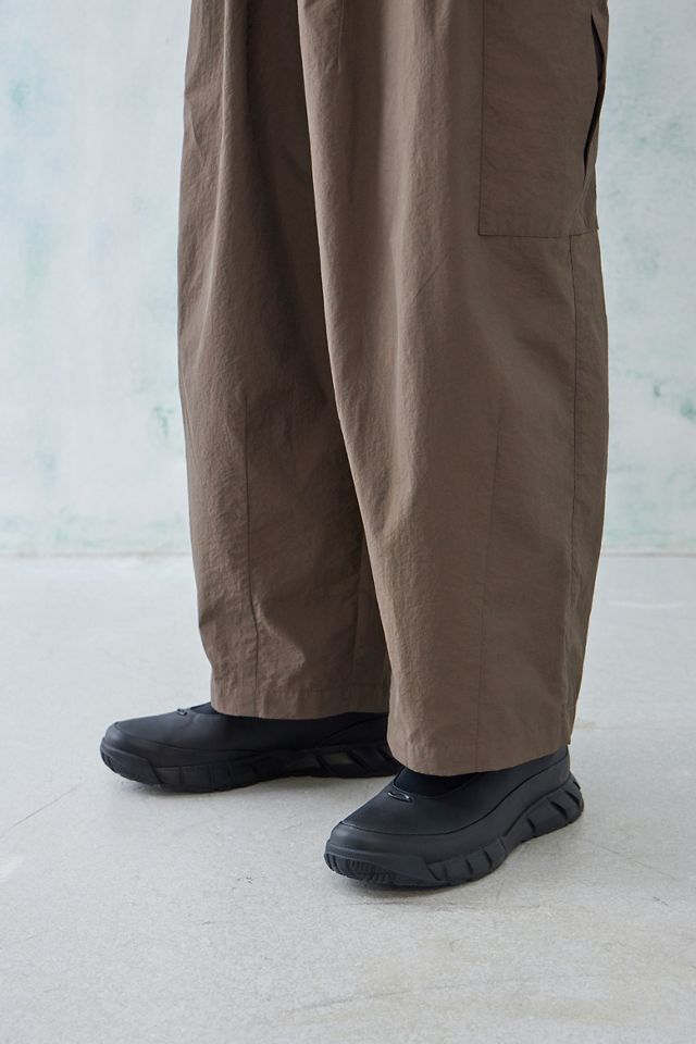 Oakley Blackout Coyote Laceless Boots | Urban Outfitters UK