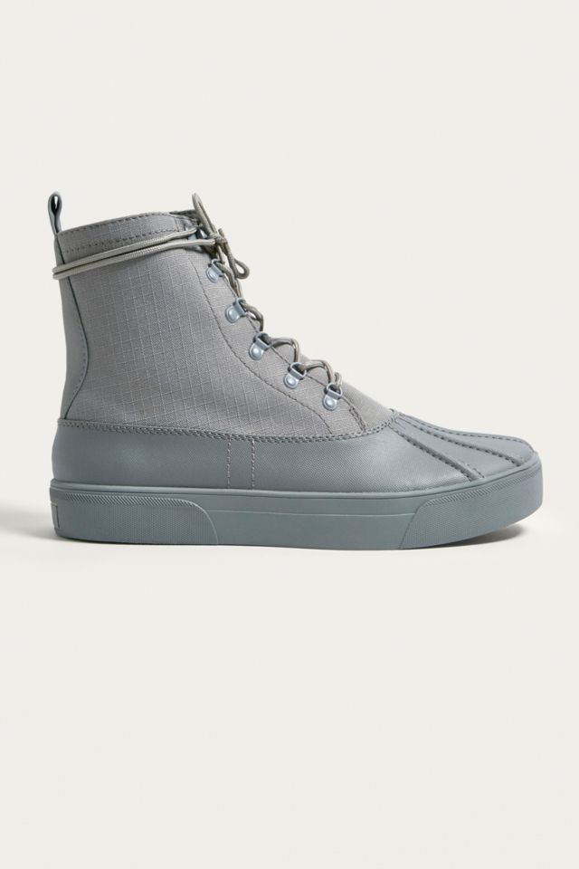 Urban duck outlet boot