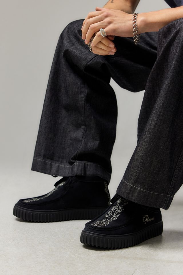 Clarks Originals x Pleasures Black Torhill Boots | Urban Outfitters UK