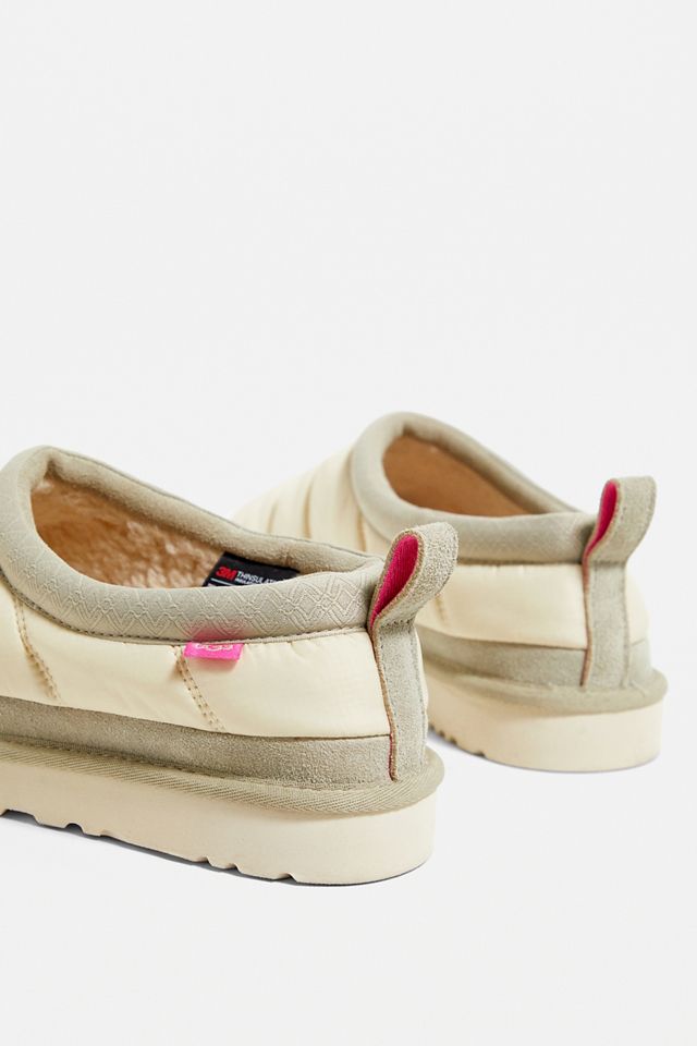 UGG – Gepolsterte Outdoor-Pantoffel in Weiß mit tasmanischer Stickerei #2