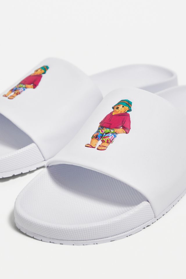 Polo Ralph Lauren - Claquettes de piscine Cayson ours blanches | Urban  Outfitters FR