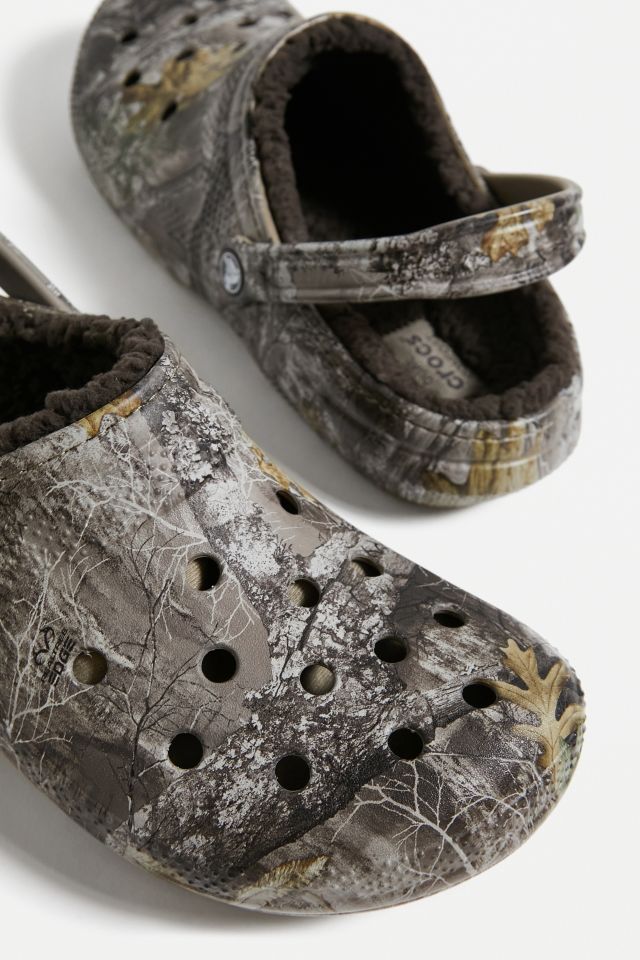 Crocs Tree Print Classic Lined Clogs | Urban Outfitters UK