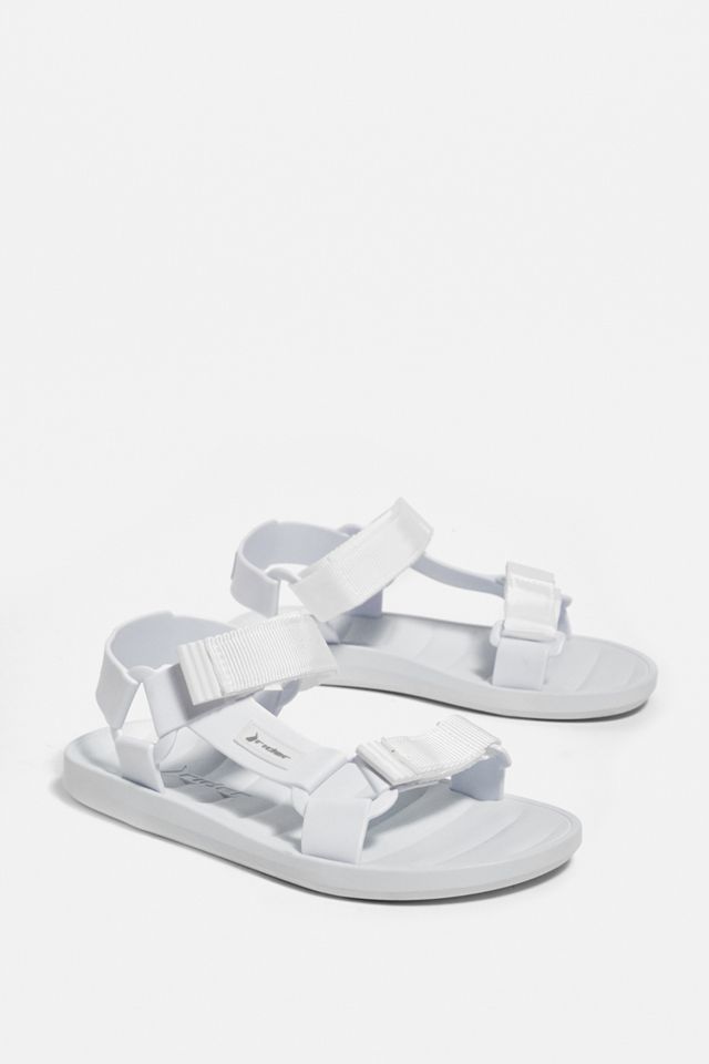 Rider – Offene Riemensandalen in Weiß