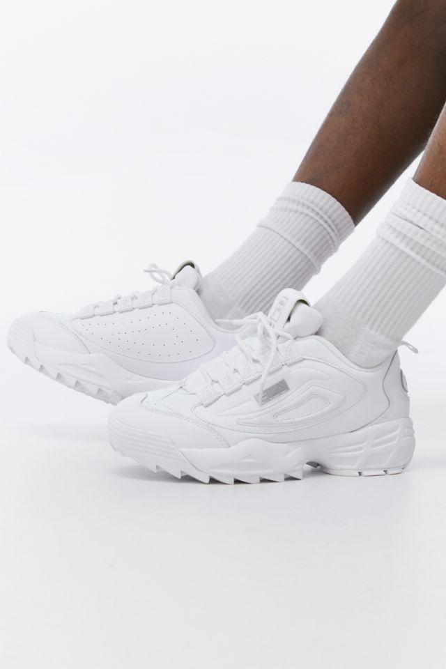 Fila disruptor shop 3 white trainers