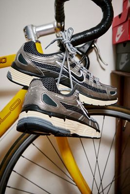 Baskets P-6000 Anthracite Nike
